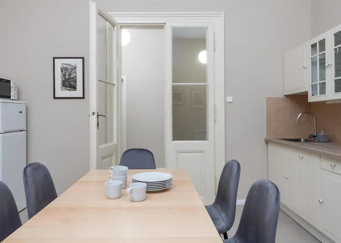 Daire Charming Near Old Town And Station *