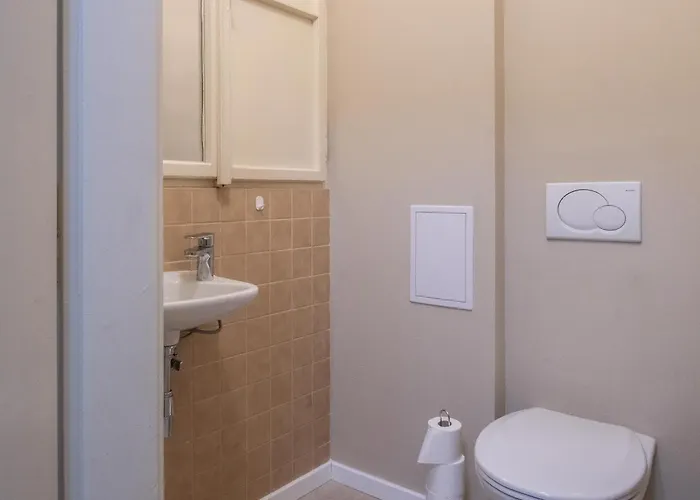 Charming Near Old Town And Station Daire Prag
